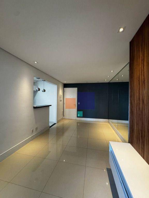 Apartamento para alugar com 2 quartos, 61m² - Foto 7