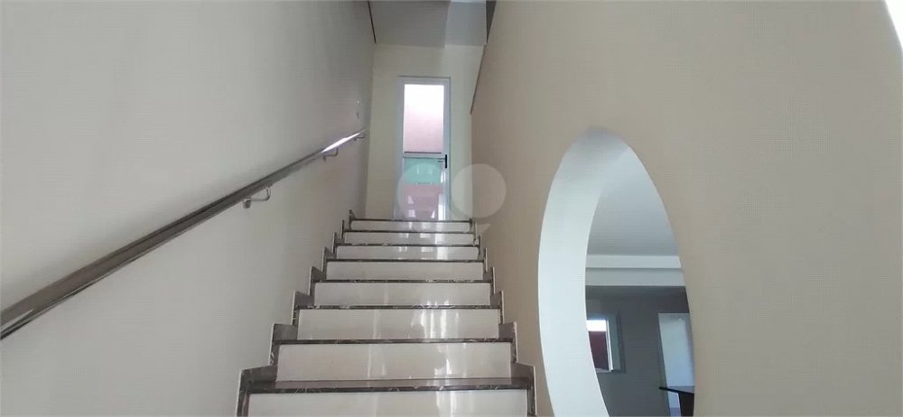 Casa de Condomínio à venda com 3 quartos, 240m² - Foto 8