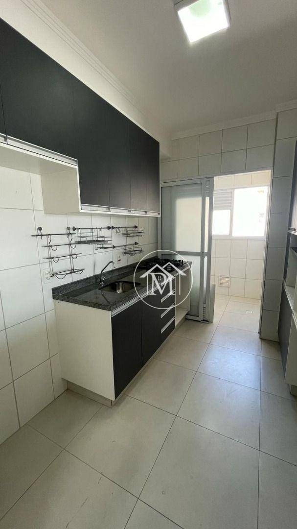 Apartamento à venda com 3 quartos, 78m² - Foto 2