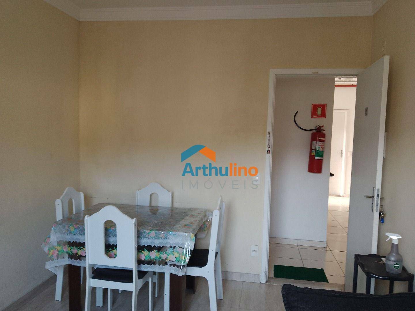 Apartamento à venda com 2 quartos, 46m² - Foto 3