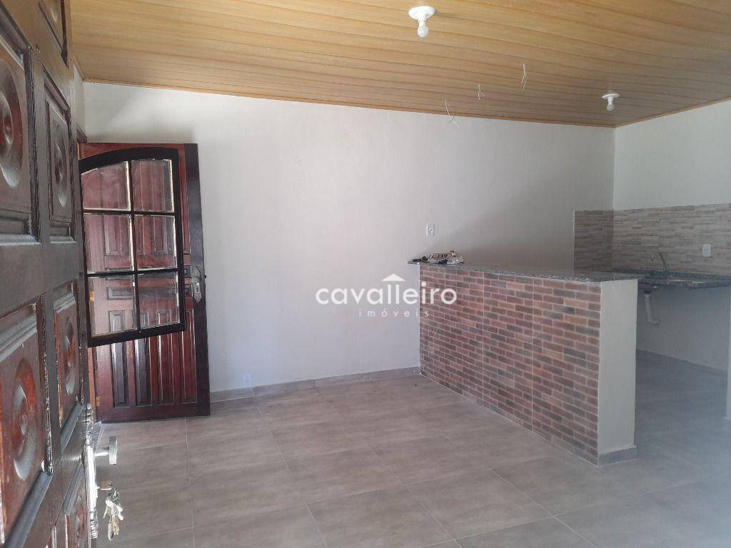 Casa à venda com 2 quartos, 61m² - Foto 3