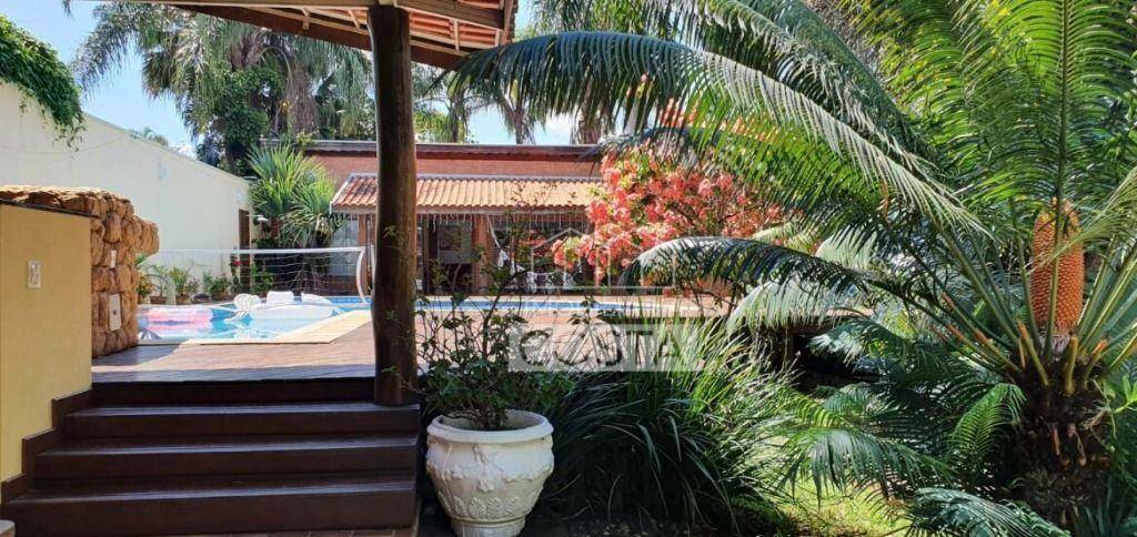 Casa de Condomínio à venda com 3 quartos, 361m² - Foto 1