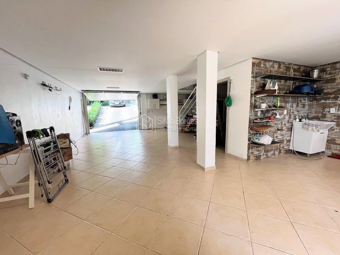 Sobrado à venda com 3 quartos, 300m² - Foto 32