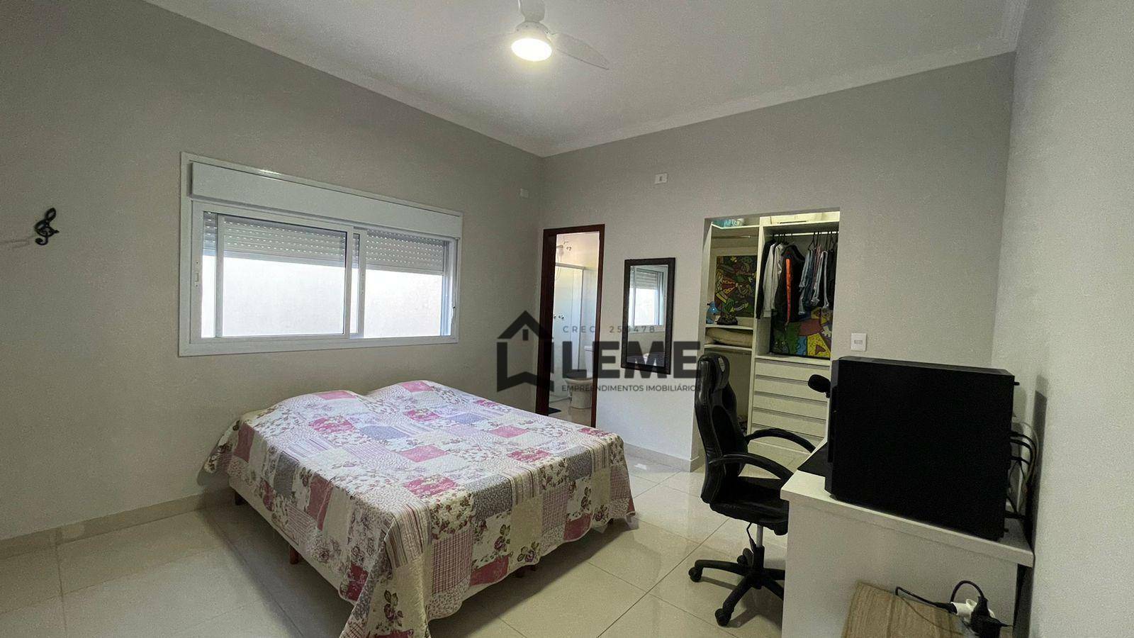 Casa de Condomínio à venda com 3 quartos, 235m² - Foto 10