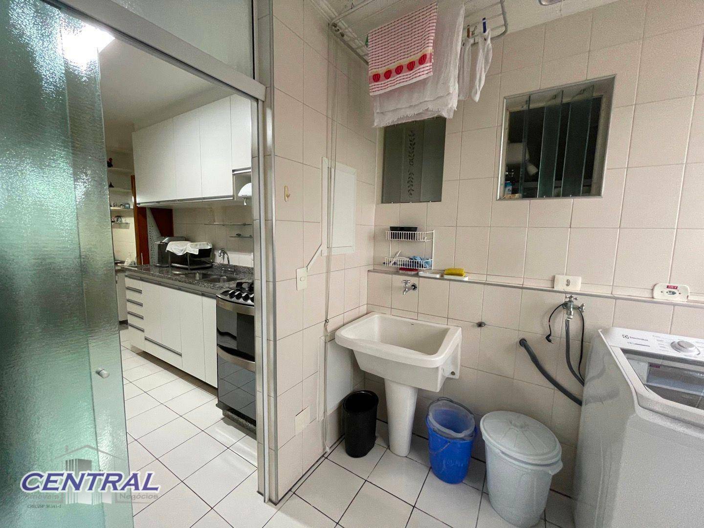 Apartamento à venda com 3 quartos, 112m² - Foto 19