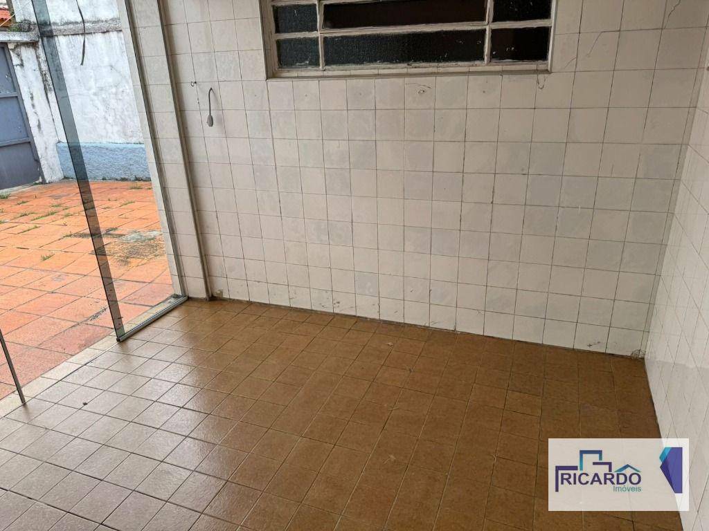 Casa para alugar com 3 quartos, 130m² - Foto 5