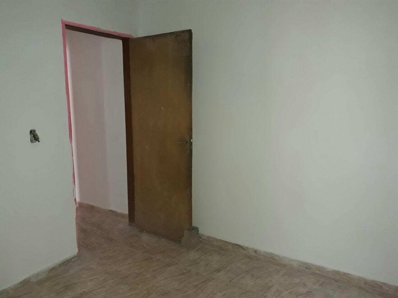 Casa à venda com 2 quartos, 150m² - Foto 2