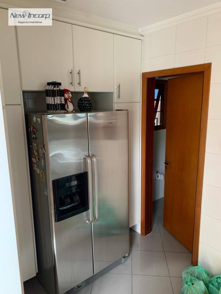 Sobrado à venda com 3 quartos, 550m² - Foto 9