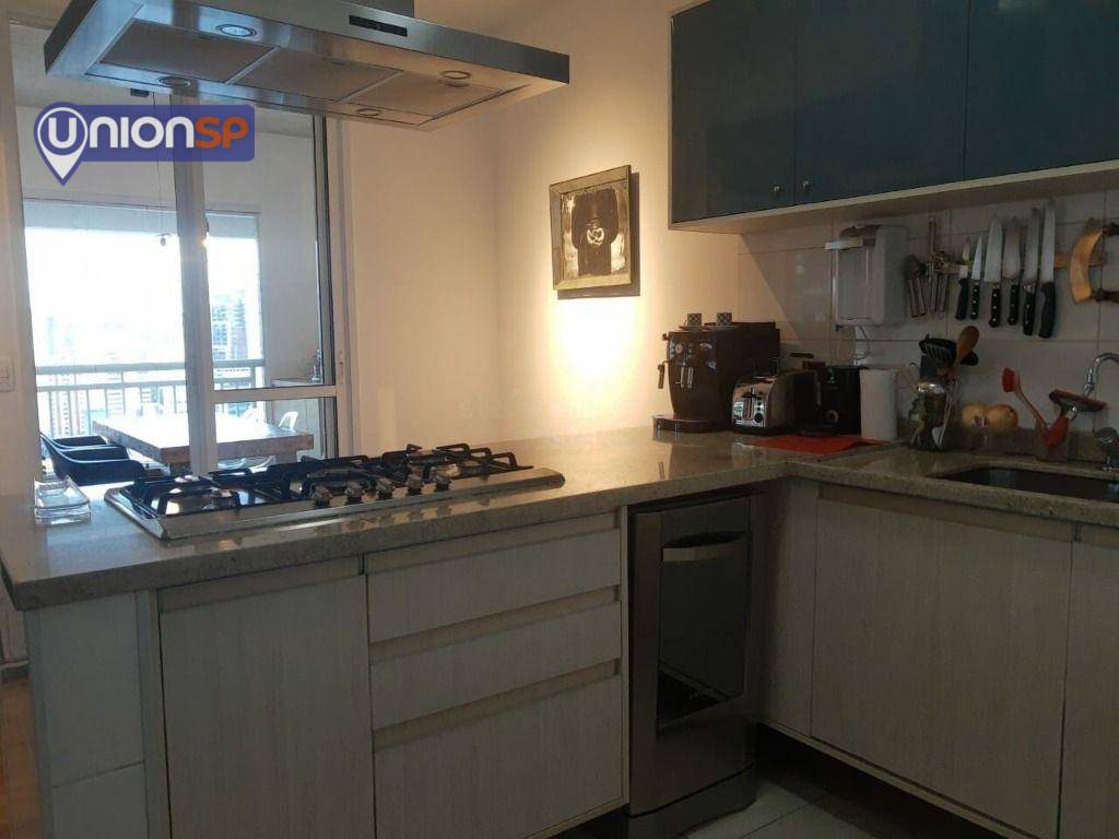 Apartamento à venda com 3 quartos, 123m² - Foto 18