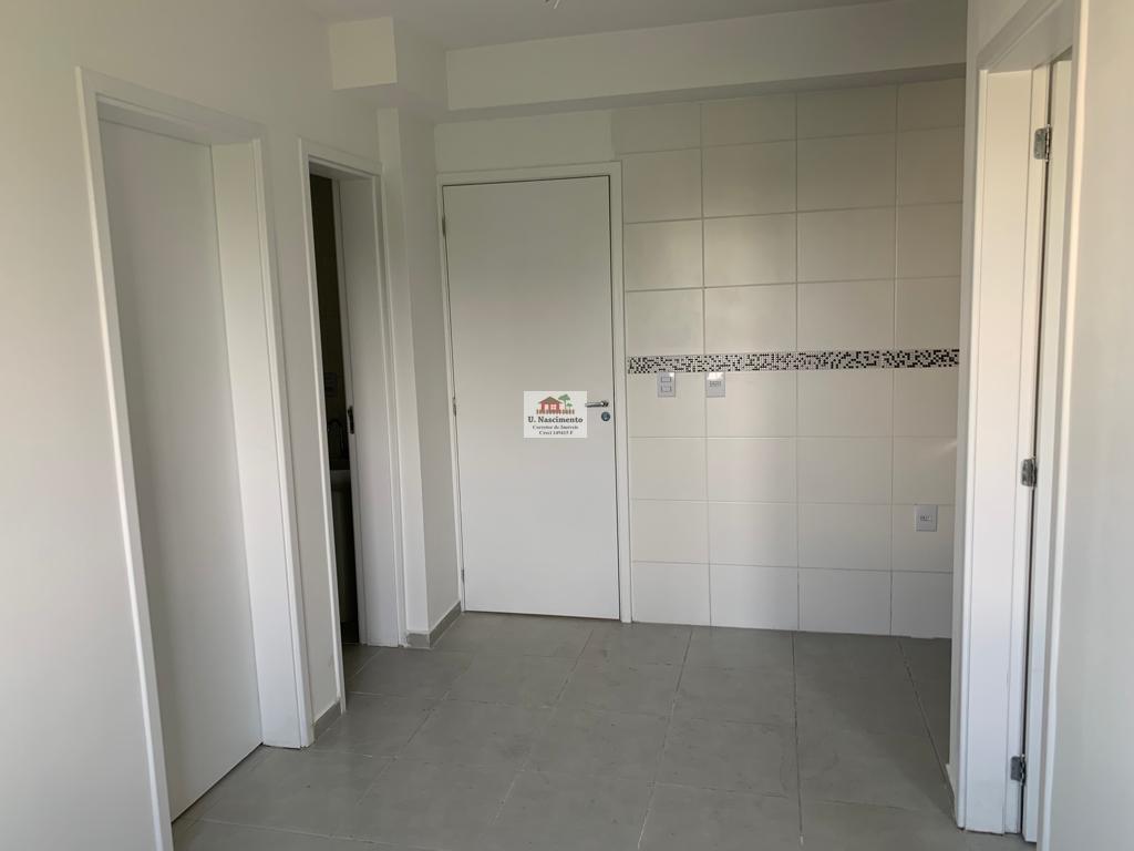 Apartamento à venda com 2 quartos, 40m² - Foto 6