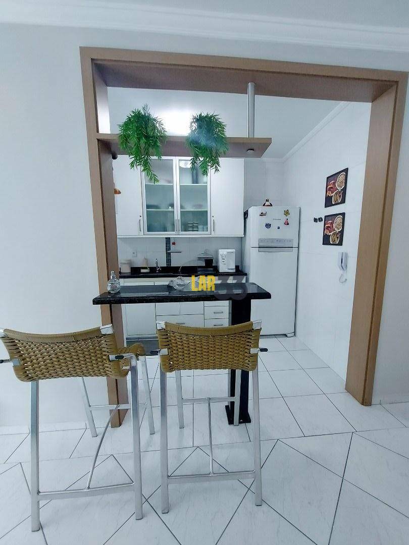 Apartamento à venda com 2 quartos, 82m² - Foto 9