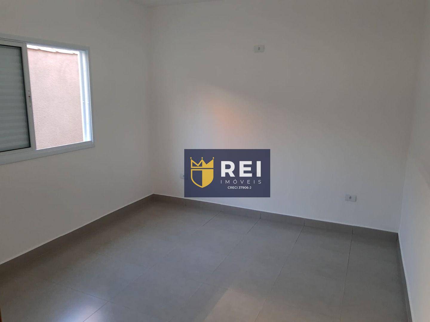 Casa à venda com 3 quartos, 110m² - Foto 15