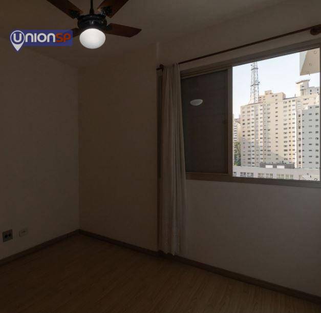 Apartamento à venda com 1 quarto, 45m² - Foto 8