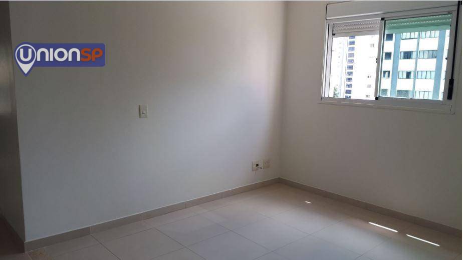 Apartamento à venda com 3 quartos, 156m² - Foto 6