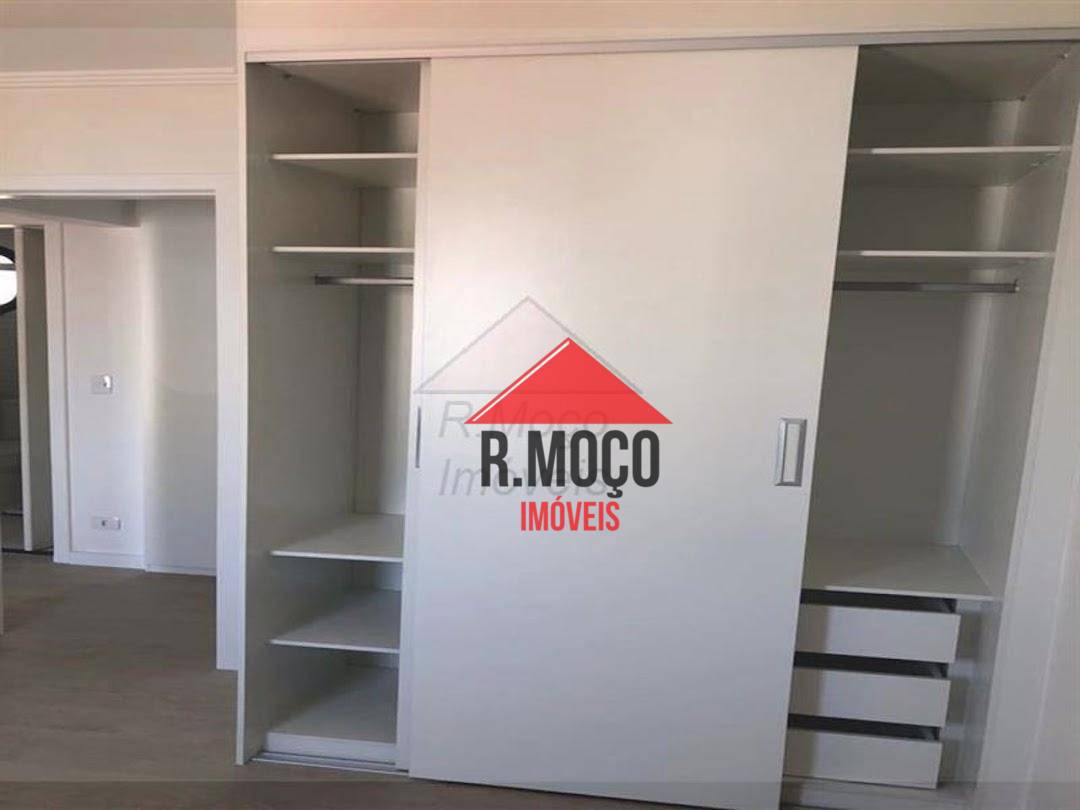 Apartamento à venda com 3 quartos, 209m² - Foto 19