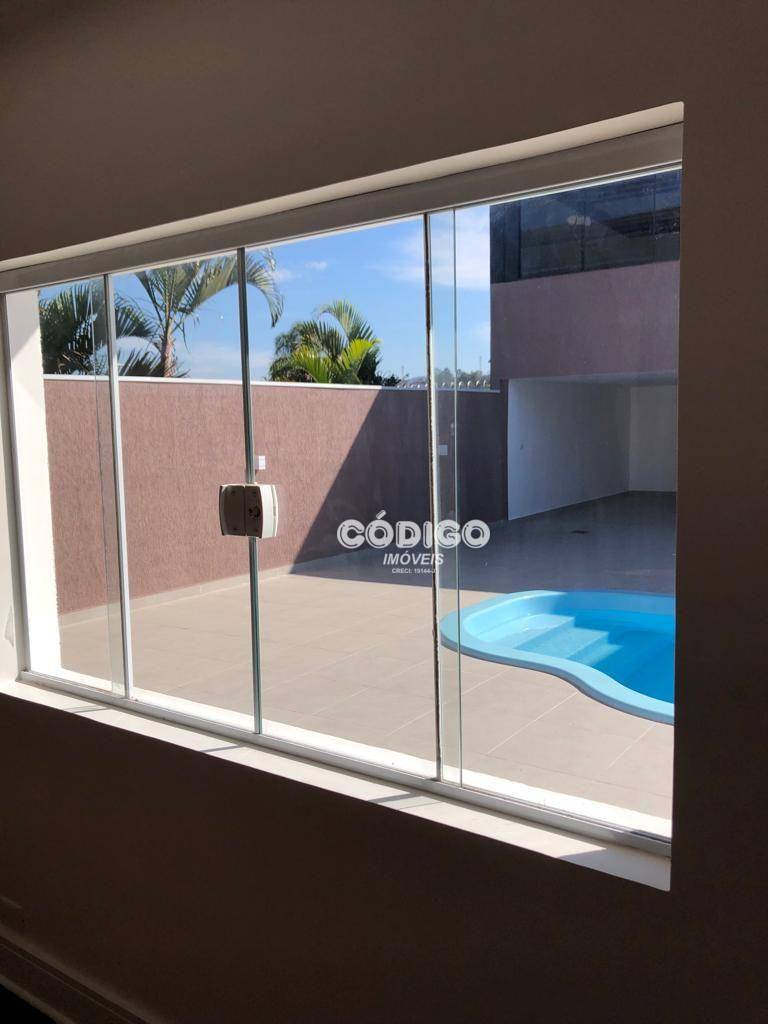 Casa à venda com 3 quartos, 300m² - Foto 47