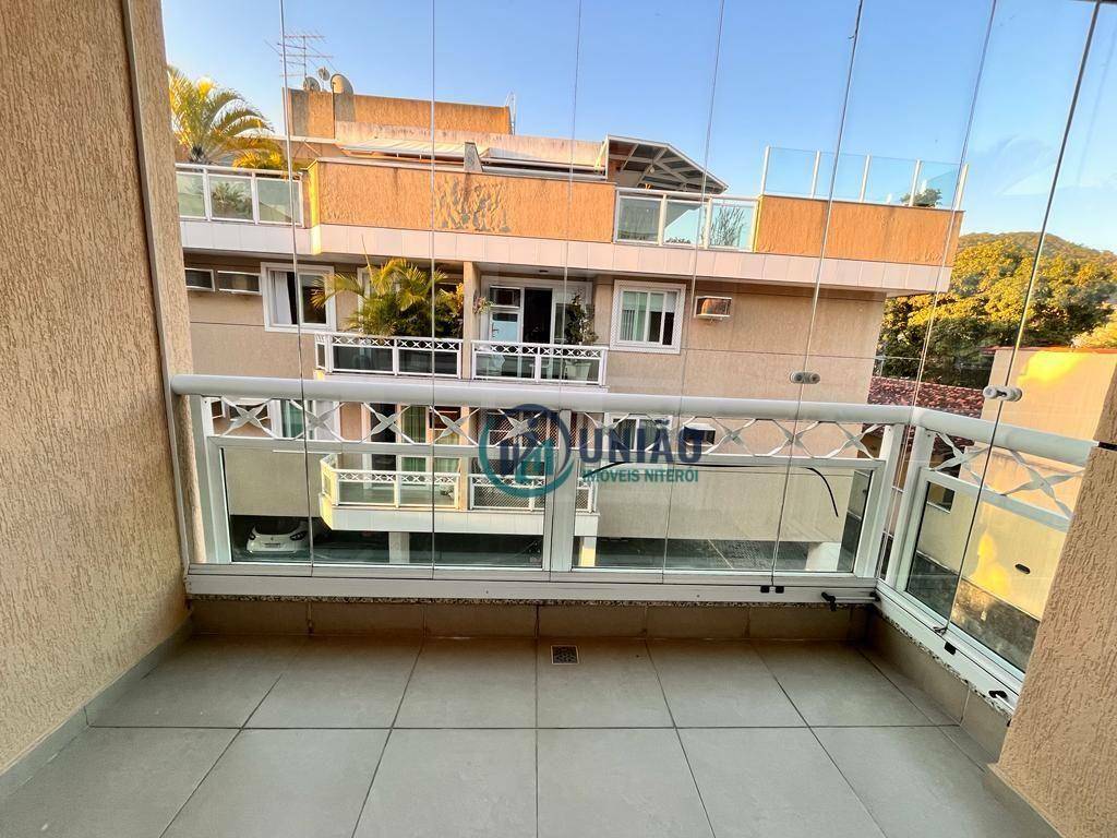 Cobertura à venda com 4 quartos, 200m² - Foto 8