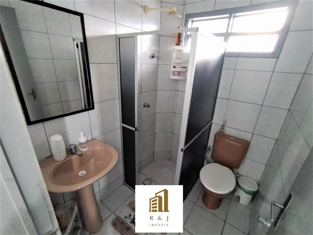 Apartamento à venda com 3 quartos, 73m² - Foto 4