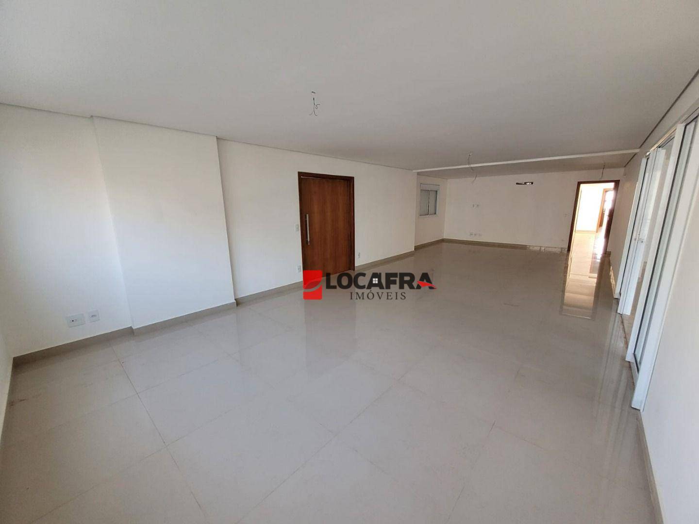 Apartamento à venda com 3 quartos, 260m² - Foto 14