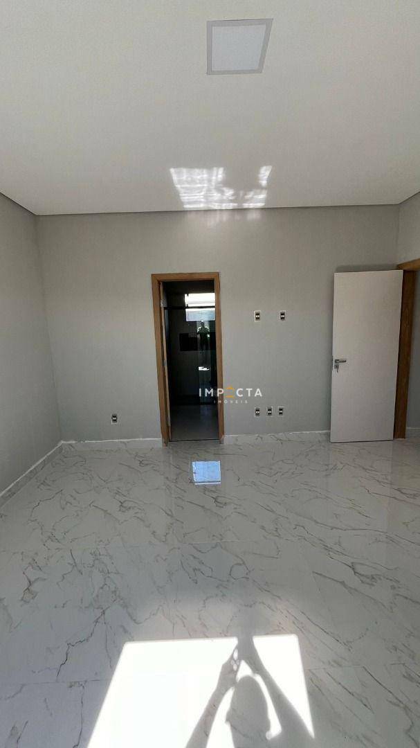 Casa à venda com 3 quartos, 300m² - Foto 21