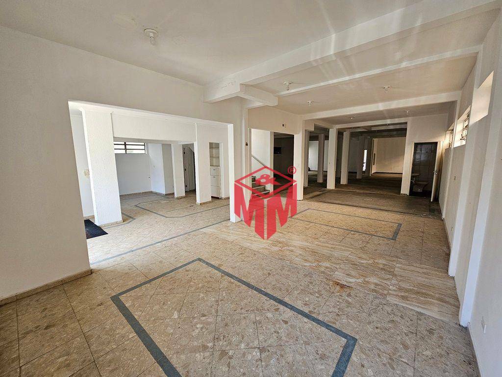 Prédio Inteiro para alugar, 614m² - Foto 1