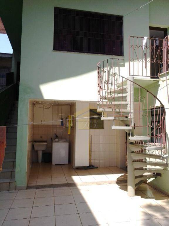 Casa à venda com 3 quartos, 300M2 - Foto 18