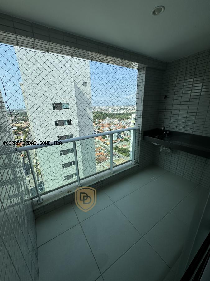 Apartamento à venda com 2 quartos, 72m² - Foto 2