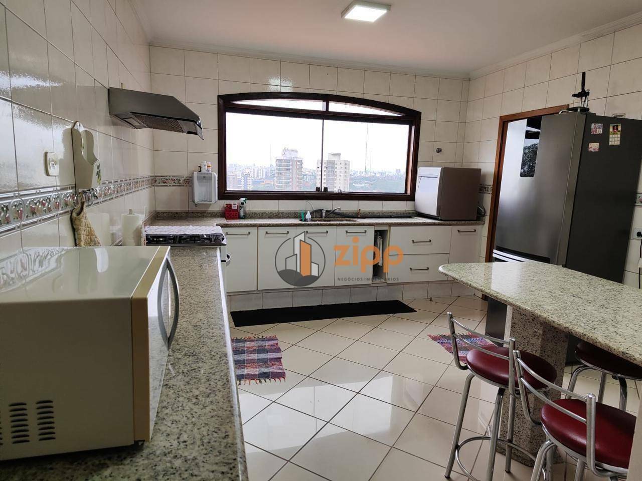 Sobrado à venda com 3 quartos, 340m² - Foto 32