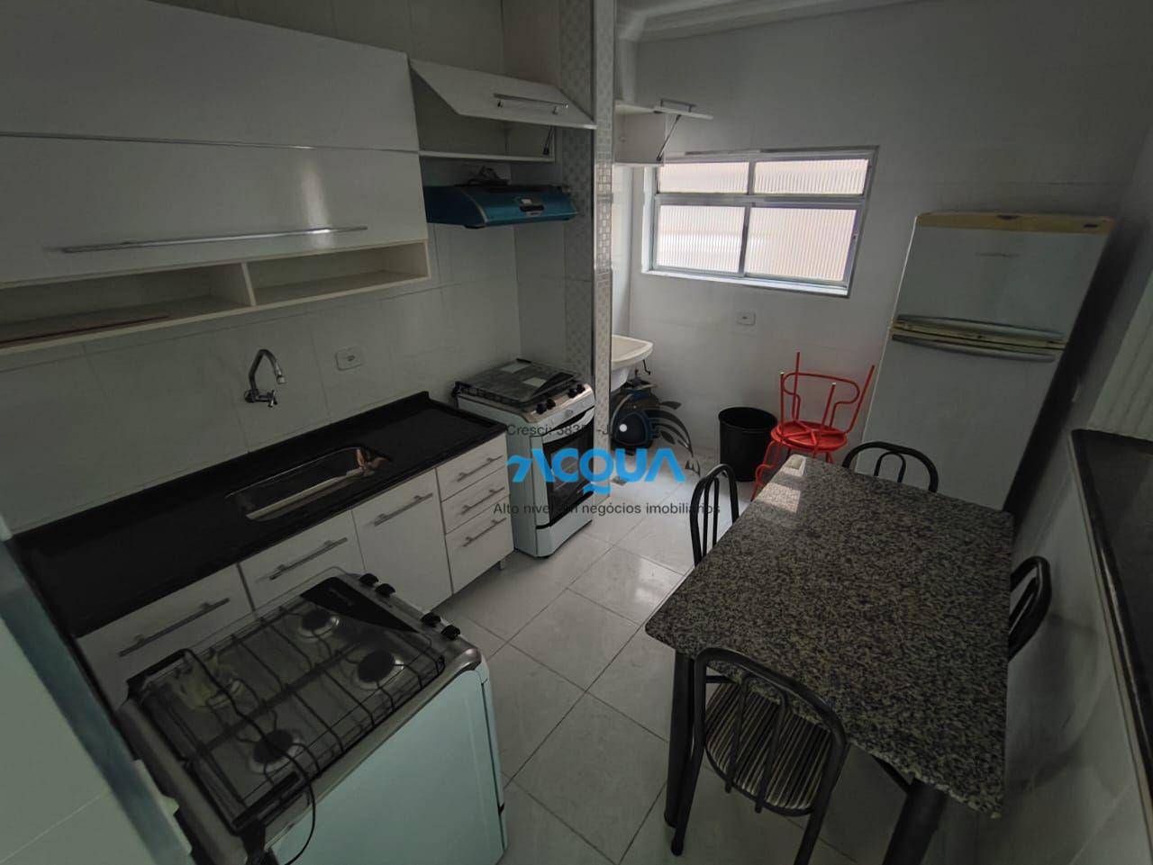 Apartamento à venda com 2 quartos, 70m² - Foto 2