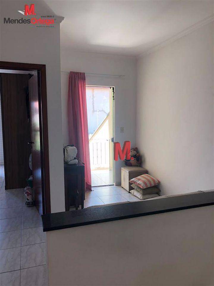 Casa à venda com 3 quartos, 180m² - Foto 2