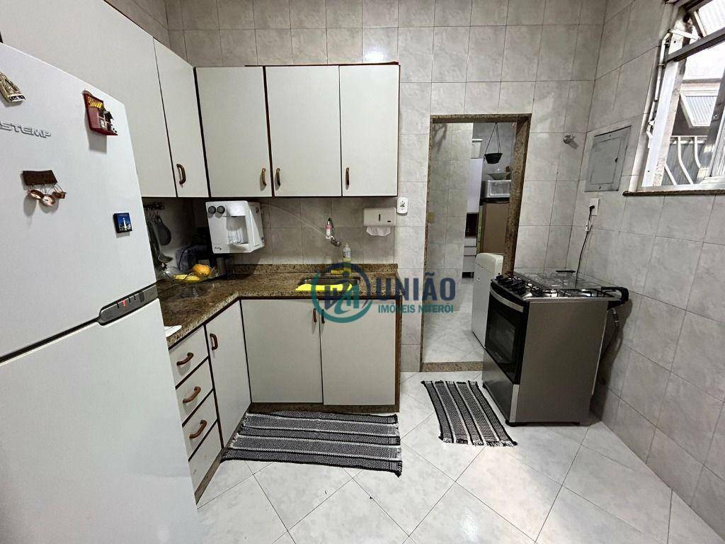 Apartamento à venda com 2 quartos, 74m² - Foto 11