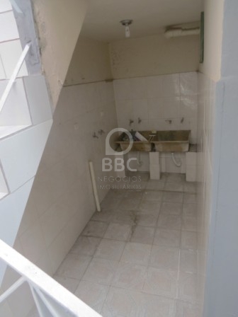 Sobrado à venda com 2 quartos, 330m² - Foto 14