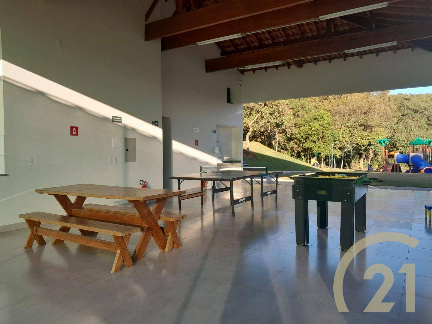 Casa de Condomínio para alugar com 3 quartos, 229m² - Foto 44