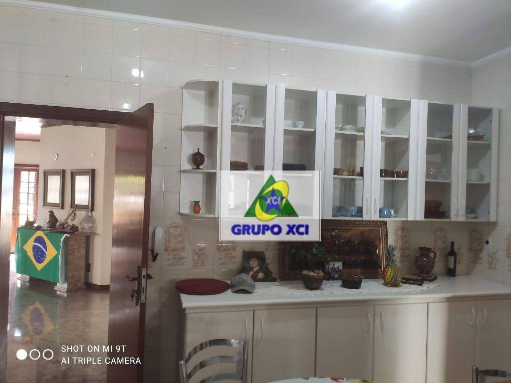 Casa à venda com 5 quartos, 598m² - Foto 23