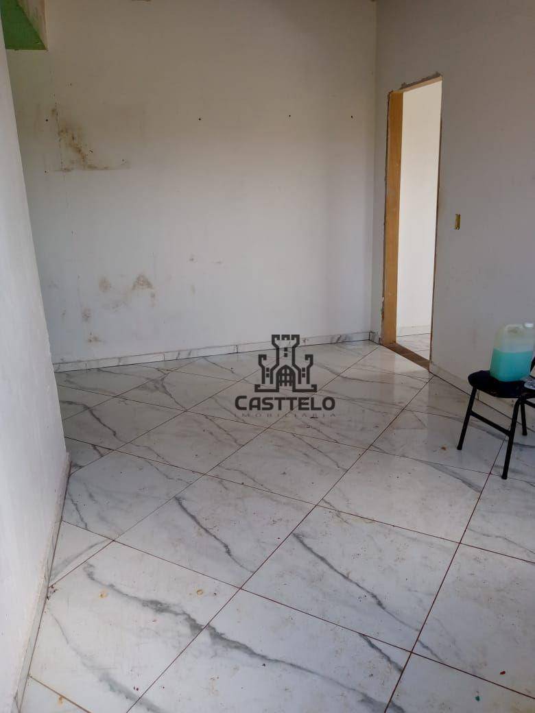 Casa à venda com 3 quartos, 70m² - Foto 14