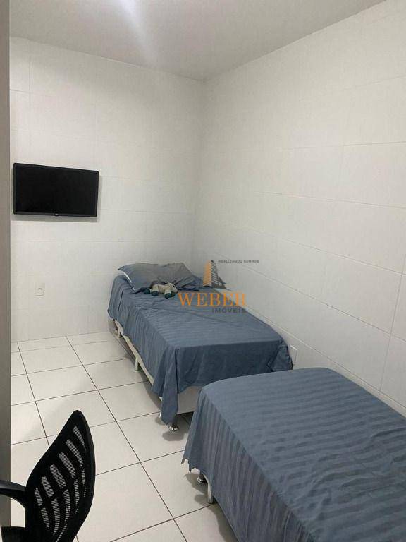 Sobrado à venda com 4 quartos, 300m² - Foto 20