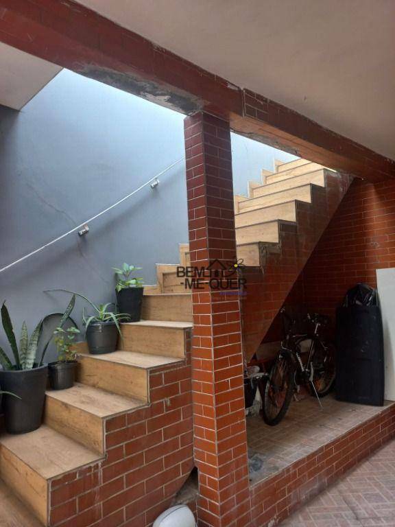 Sobrado à venda com 4 quartos, 140m² - Foto 3