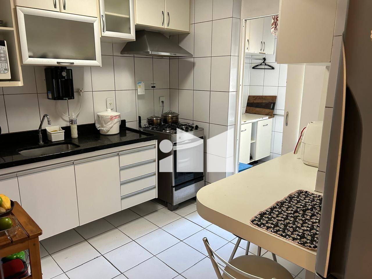 Apartamento à venda com 3 quartos, 90m² - Foto 8