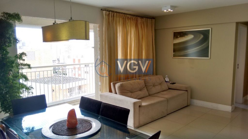 Apartamento à venda com 2 quartos, 68m² - Foto 1