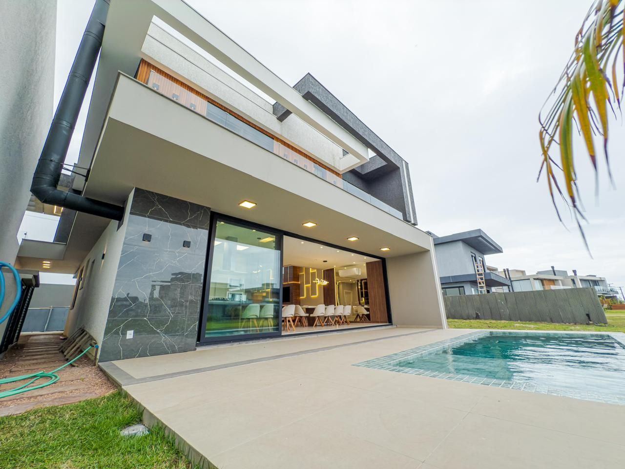 Casa de Condomínio à venda com 4 quartos, 285m² - Foto 7