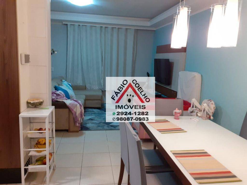 Sobrado à venda com 3 quartos, 114m² - Foto 1