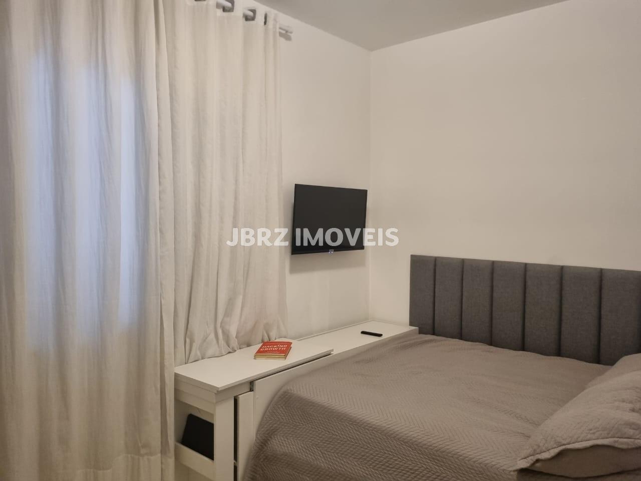 Apartamento à venda com 2 quartos, 67m² - Foto 5