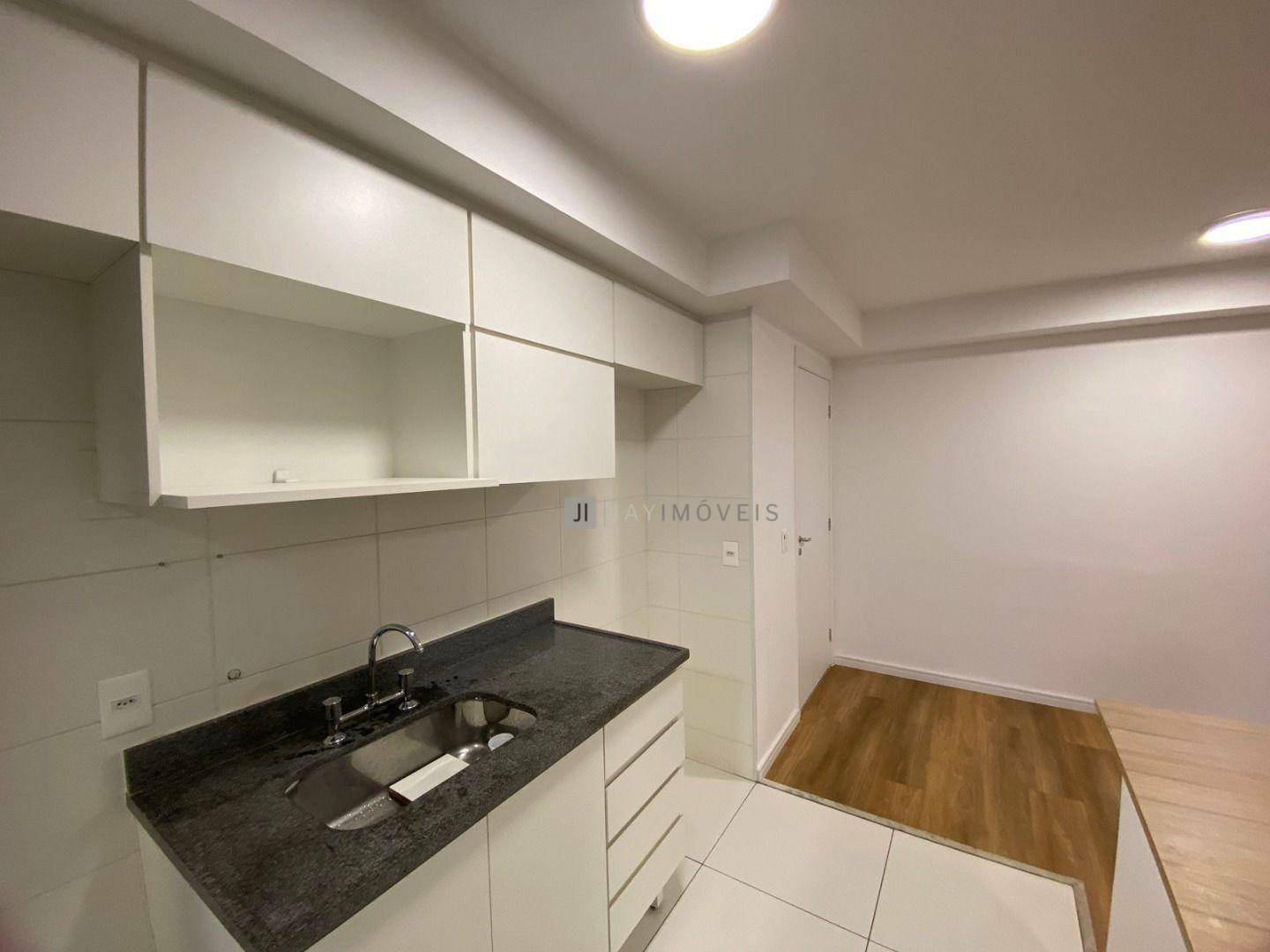 Apartamento para alugar com 2 quartos, 64m² - Foto 15