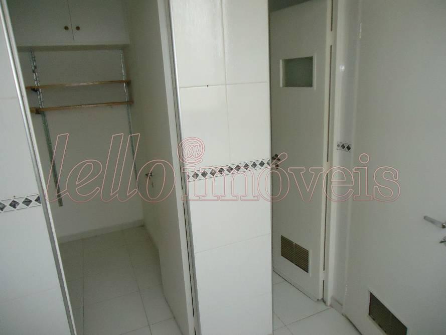 Apartamento para alugar com 3 quartos, 120m² - Foto 12