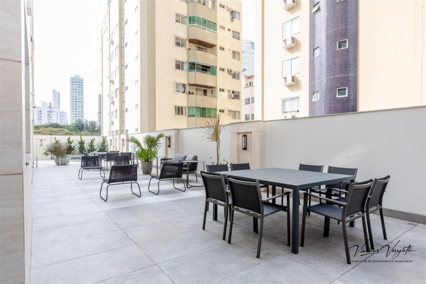 Apartamento à venda com 3 quartos, 118m² - Foto 8