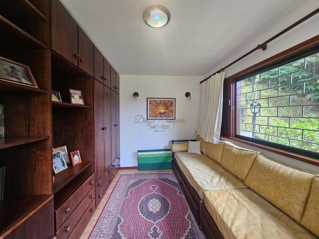 Casa de Condomínio à venda com 6 quartos, 190m² - Foto 12