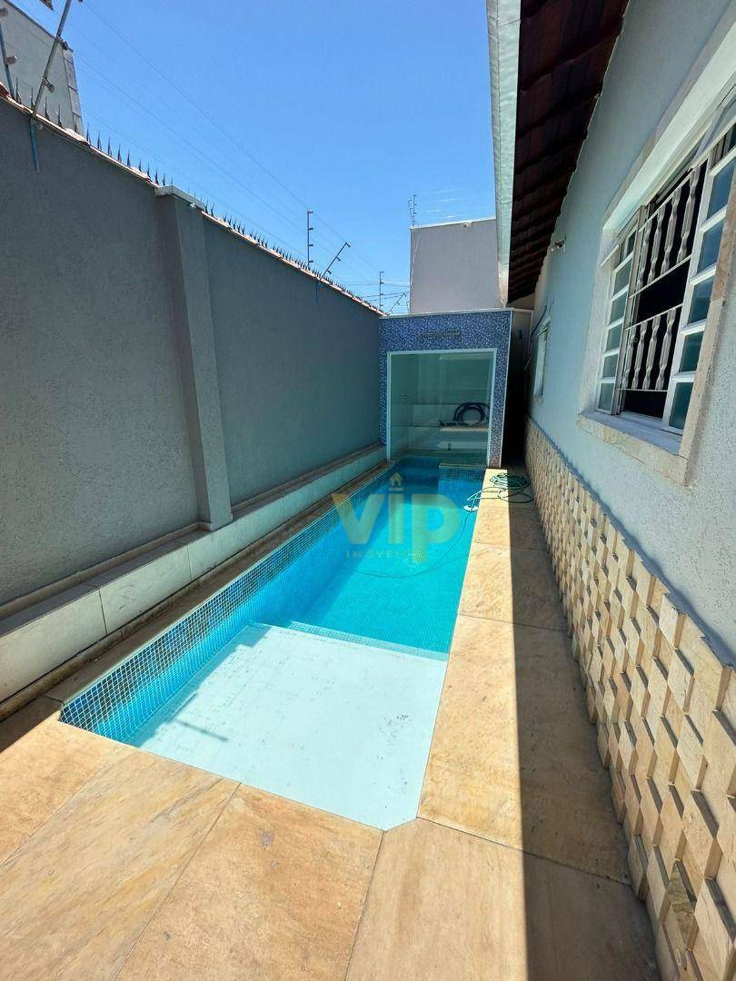 Casa à venda com 3 quartos, 200m² - Foto 11