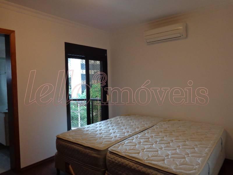 Apartamento para alugar com 3 quartos, 124m² - Foto 12