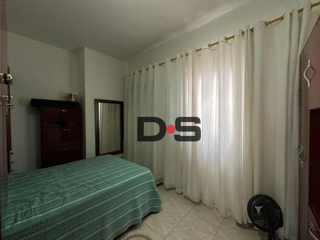 Casa à venda com 4 quartos, 150m² - Foto 7