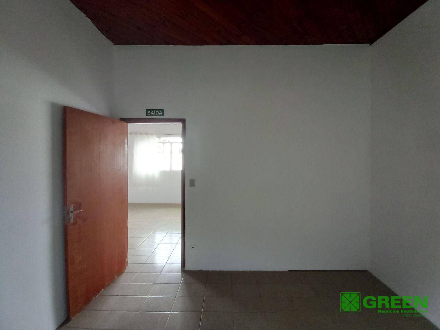 Casa para alugar com 4 quartos, 200m² - Foto 24